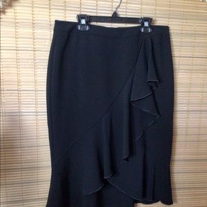 💵ANN TAYLOR NWT ruffled front skirt, cute!